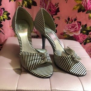 Splash Black white striped buckle pinup peep shoes heels